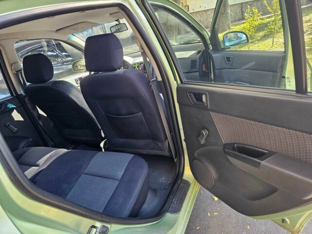 Зеленый Хендай Гетц, объемом двигателя 1.4 л и пробегом 173 тыс. км за 4000 $, фото 7 на Automoto.ua