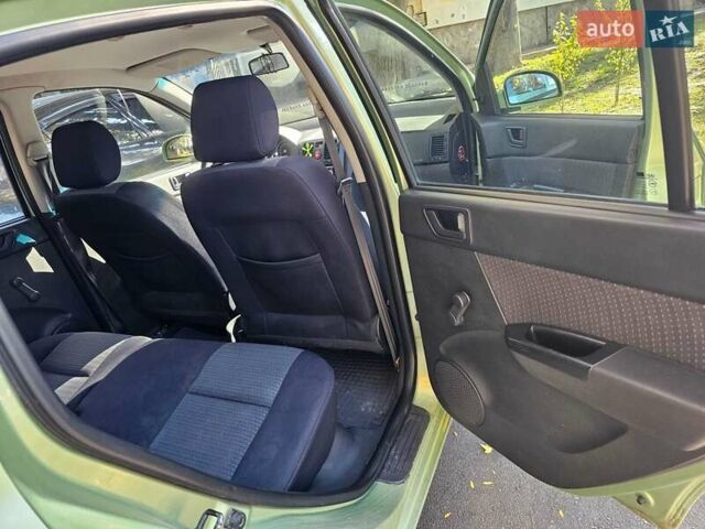 Зеленый Хендай Гетц, объемом двигателя 1.4 л и пробегом 173 тыс. км за 4000 $, фото 6 на Automoto.ua