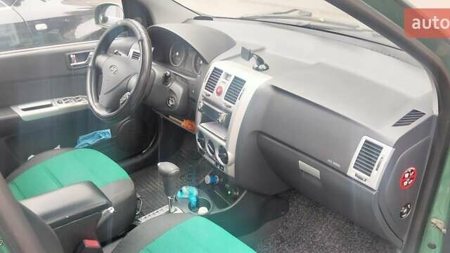 Зеленый Хендай Гетц, объемом двигателя 1.4 л и пробегом 139 тыс. км за 4800 $, фото 4 на Automoto.ua