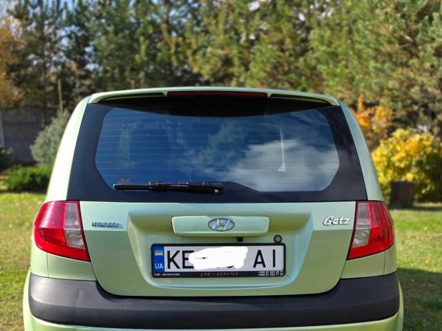 Зеленый Хендай Гетц, объемом двигателя 1.4 л и пробегом 162 тыс. км за 6000 $, фото 1 на Automoto.ua