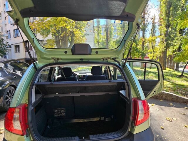 Зеленый Хендай Гетц, объемом двигателя 1.4 л и пробегом 173 тыс. км за 4000 $, фото 8 на Automoto.ua