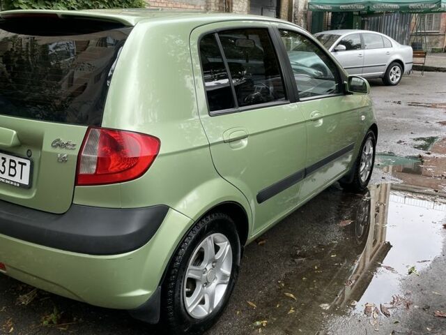 Зеленый Хендай Гетц, объемом двигателя 1.4 л и пробегом 218 тыс. км за 3500 $, фото 2 на Automoto.ua