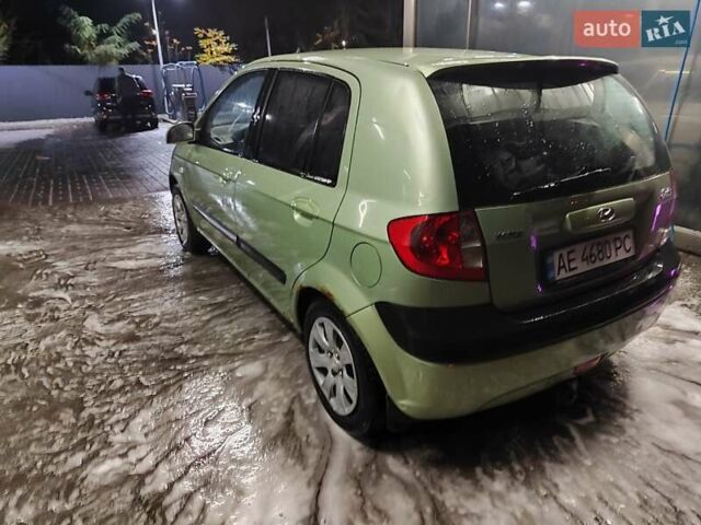 Зеленый Хендай Гетц, объемом двигателя 1.4 л и пробегом 219 тыс. км за 4000 $, фото 2 на Automoto.ua