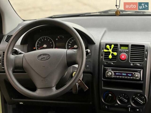 Зеленый Хендай Гетц, объемом двигателя 1.4 л и пробегом 175 тыс. км за 4600 $, фото 11 на Automoto.ua