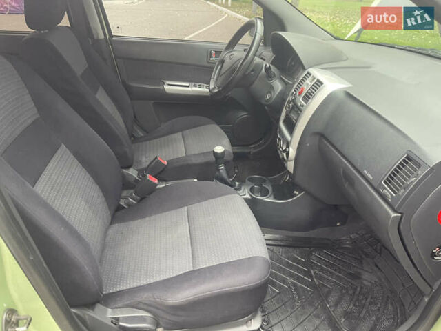 Зеленый Хендай Гетц, объемом двигателя 1.4 л и пробегом 165 тыс. км за 3400 $, фото 17 на Automoto.ua