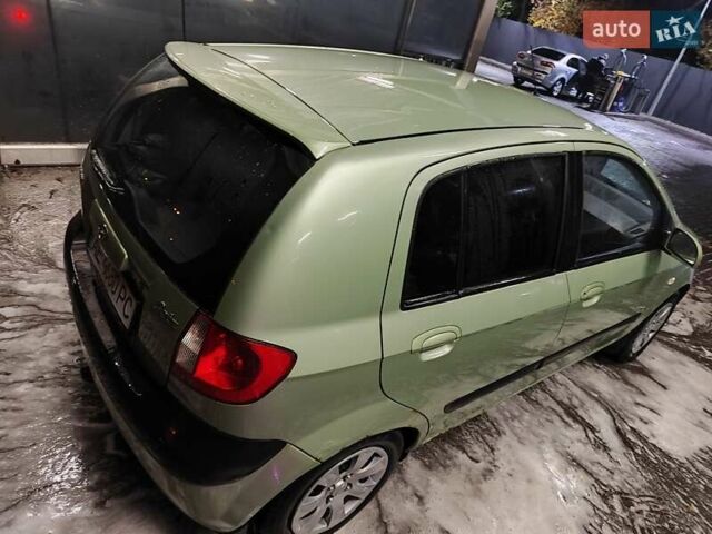 Зеленый Хендай Гетц, объемом двигателя 1.4 л и пробегом 219 тыс. км за 4000 $, фото 6 на Automoto.ua