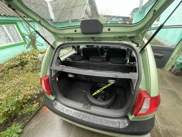 Зеленый Хендай Гетц, объемом двигателя 1.1 л и пробегом 116 тыс. км за 3599 $, фото 4 на Automoto.ua