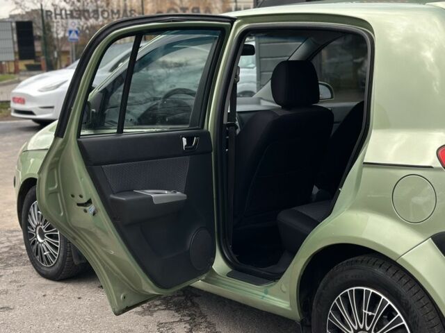 Зеленый Хендай Гетц, объемом двигателя 1.4 л и пробегом 132 тыс. км за 4600 $, фото 22 на Automoto.ua