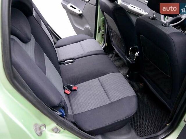 Зеленый Хендай Гетц, объемом двигателя 1.4 л и пробегом 230 тыс. км за 5700 $, фото 16 на Automoto.ua