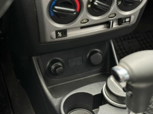 Зеленый Хендай Гетц, объемом двигателя 1.4 л и пробегом 132 тыс. км за 4600 $, фото 20 на Automoto.ua