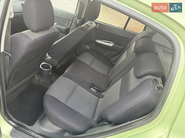 Зеленый Хендай Гетц, объемом двигателя 1.4 л и пробегом 212 тыс. км за 3600 $, фото 12 на Automoto.ua