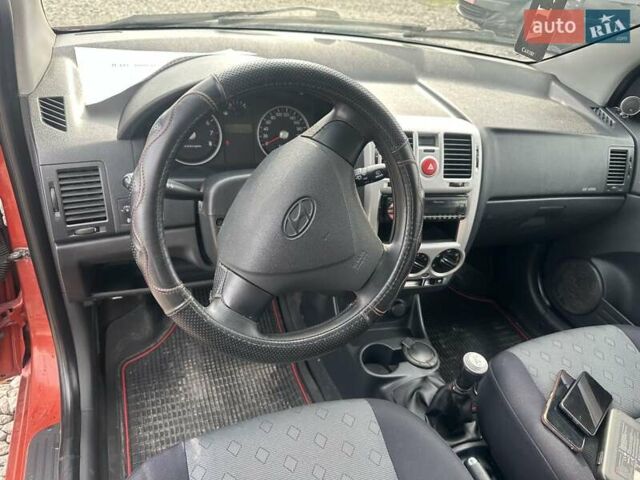 Оранжевый Хендай Гетц, объемом двигателя 1.4 л и пробегом 230 тыс. км за 3950 $, фото 6 на Automoto.ua