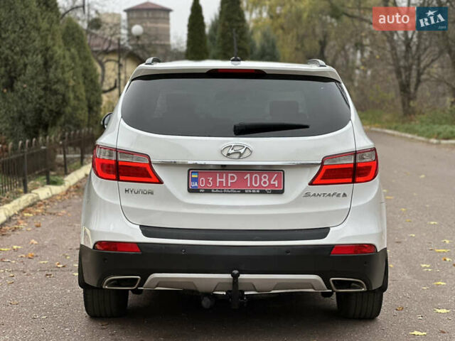 Белый Хендай Гранд Санта Фе, объемом двигателя 2.2 л и пробегом 208 тыс. км за 17700 $, фото 10 на Automoto.ua