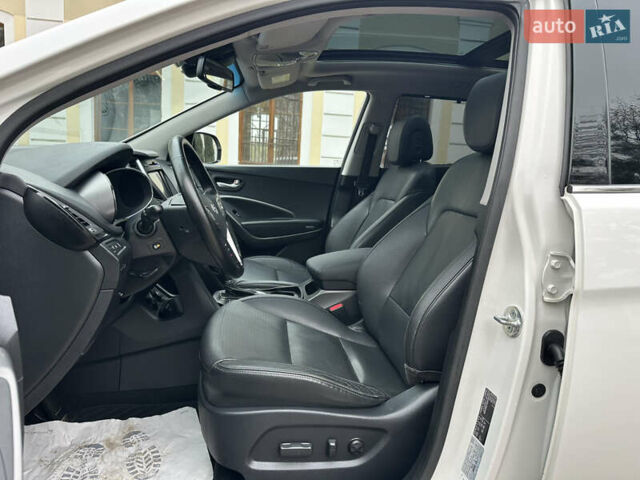 Белый Хендай Гранд Санта Фе, объемом двигателя 2.2 л и пробегом 208 тыс. км за 17700 $, фото 18 на Automoto.ua