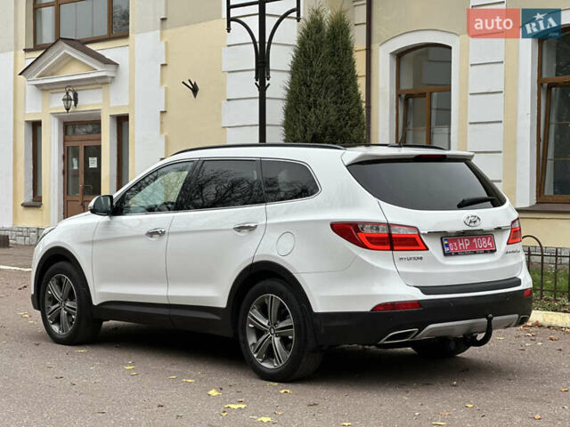 Белый Хендай Гранд Санта Фе, объемом двигателя 2.2 л и пробегом 208 тыс. км за 17700 $, фото 11 на Automoto.ua