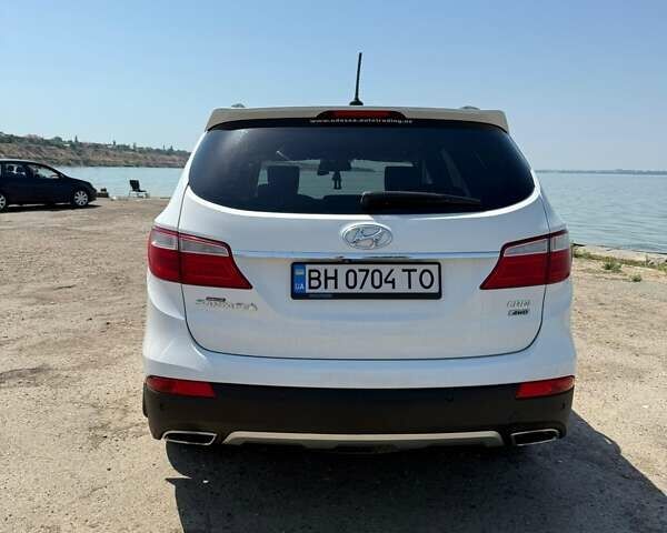 Білий Хендай Гранд Санта Фє, об'ємом двигуна 2.2 л та пробігом 216 тис. км за 18000 $, фото 5 на Automoto.ua