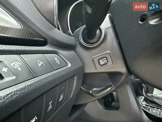 Белый Хендай Гранд Санта Фе, объемом двигателя 2.2 л и пробегом 231 тыс. км за 19197 $, фото 4 на Automoto.ua