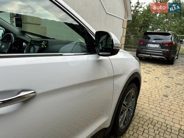 Белый Хендай Гранд Санта Фе, объемом двигателя 2.2 л и пробегом 231 тыс. км за 19197 $, фото 134 на Automoto.ua