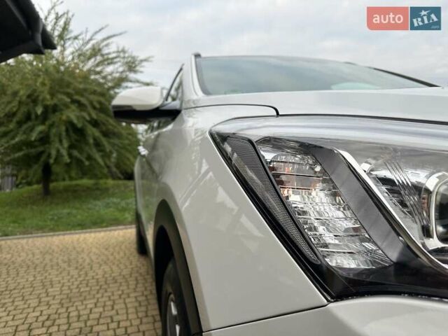 Белый Хендай Гранд Санта Фе, объемом двигателя 2.2 л и пробегом 231 тыс. км за 19197 $, фото 129 на Automoto.ua