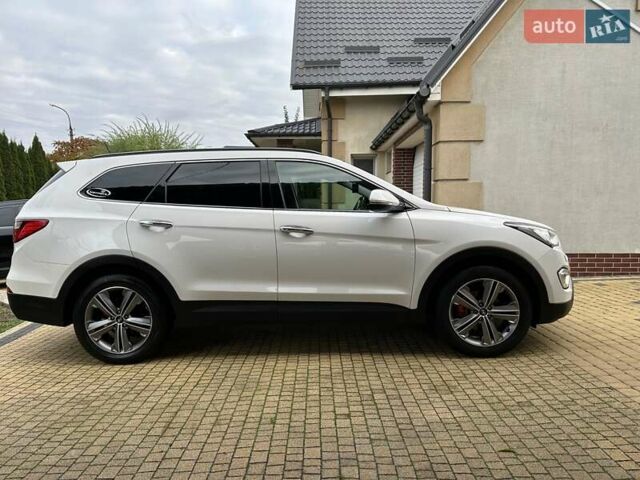 Белый Хендай Гранд Санта Фе, объемом двигателя 2.2 л и пробегом 231 тыс. км за 19197 $, фото 78 на Automoto.ua