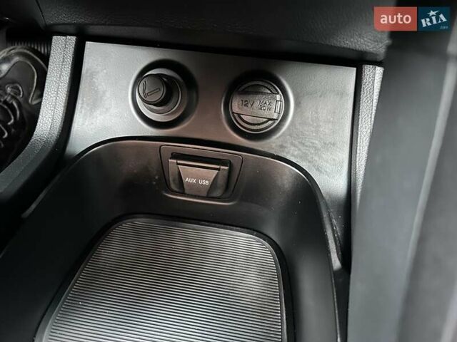 Белый Хендай Гранд Санта Фе, объемом двигателя 2.2 л и пробегом 231 тыс. км за 19197 $, фото 26 на Automoto.ua