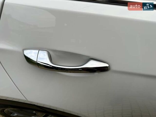 Белый Хендай Гранд Санта Фе, объемом двигателя 2.2 л и пробегом 231 тыс. км за 19197 $, фото 136 на Automoto.ua