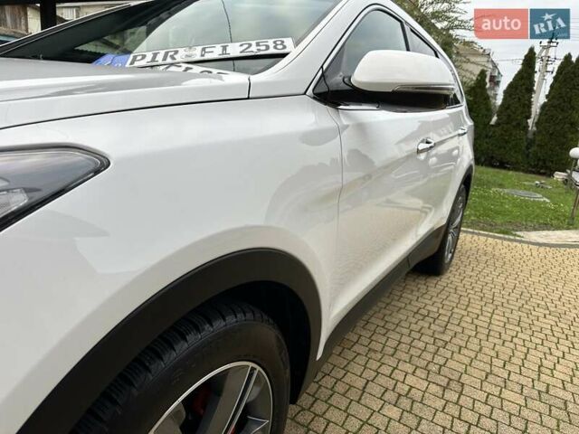 Белый Хендай Гранд Санта Фе, объемом двигателя 2.2 л и пробегом 231 тыс. км за 19197 $, фото 111 на Automoto.ua