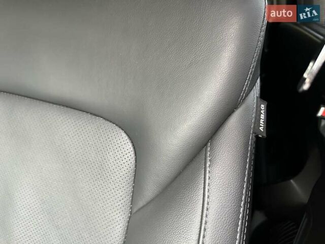 Белый Хендай Гранд Санта Фе, объемом двигателя 2.2 л и пробегом 231 тыс. км за 19197 $, фото 12 на Automoto.ua