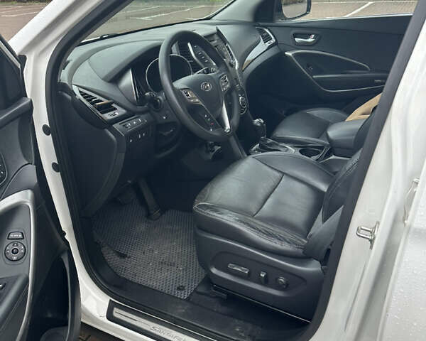 Белый Хендай Гранд Санта Фе, объемом двигателя 2.2 л и пробегом 187 тыс. км за 19800 $, фото 8 на Automoto.ua