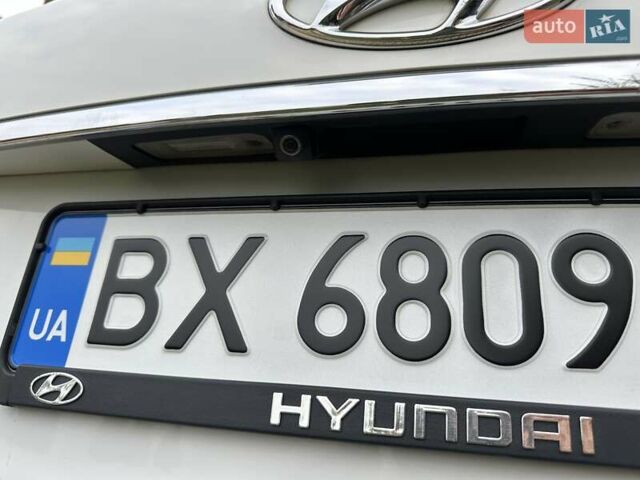 Белый Хендай Гранд Санта Фе, объемом двигателя 2.2 л и пробегом 231 тыс. км за 19197 $, фото 123 на Automoto.ua