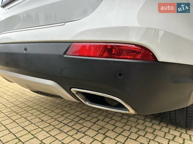 Белый Хендай Гранд Санта Фе, объемом двигателя 2.2 л и пробегом 231 тыс. км за 19197 $, фото 120 на Automoto.ua