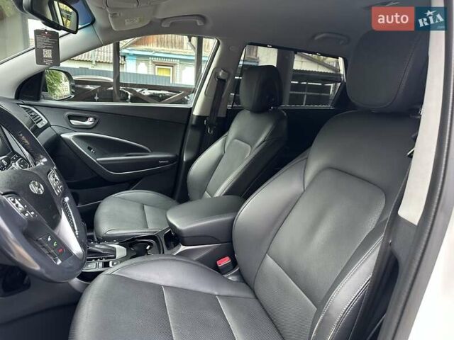 Белый Хендай Гранд Санта Фе, объемом двигателя 2.2 л и пробегом 231 тыс. км за 19197 $, фото 6 на Automoto.ua