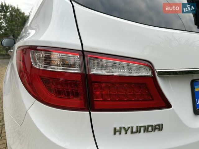 Белый Хендай Гранд Санта Фе, объемом двигателя 2.2 л и пробегом 231 тыс. км за 19197 $, фото 101 на Automoto.ua