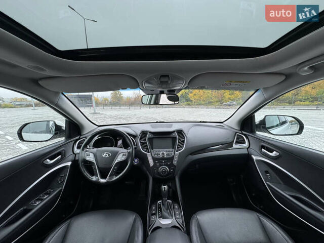 Белый Хендай Гранд Санта Фе, объемом двигателя 2.2 л и пробегом 149 тыс. км за 20777 $, фото 30 на Automoto.ua