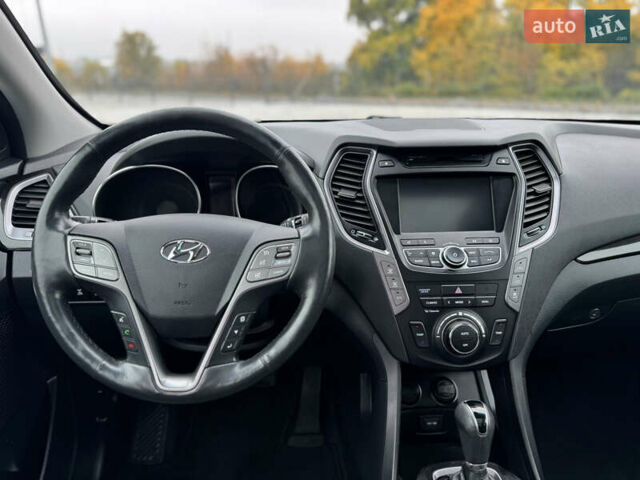 Белый Хендай Гранд Санта Фе, объемом двигателя 2.2 л и пробегом 149 тыс. км за 20777 $, фото 32 на Automoto.ua