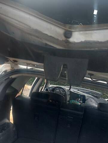 Белый Хендай Гранд Санта Фе, объемом двигателя 2.2 л и пробегом 246 тыс. км за 5000 $, фото 5 на Automoto.ua