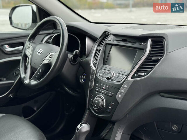 Белый Хендай Гранд Санта Фе, объемом двигателя 2.2 л и пробегом 149 тыс. км за 20777 $, фото 29 на Automoto.ua