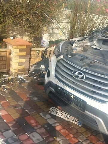 Белый Хендай Гранд Санта Фе, объемом двигателя 2.2 л и пробегом 246 тыс. км за 5000 $, фото 19 на Automoto.ua