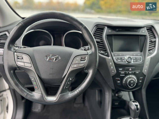 Белый Хендай Гранд Санта Фе, объемом двигателя 2.2 л и пробегом 149 тыс. км за 20777 $, фото 34 на Automoto.ua