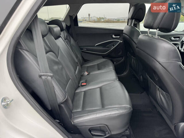 Белый Хендай Гранд Санта Фе, объемом двигателя 2.2 л и пробегом 149 тыс. км за 20777 $, фото 23 на Automoto.ua