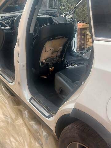 Белый Хендай Гранд Санта Фе, объемом двигателя 2.2 л и пробегом 246 тыс. км за 5000 $, фото 2 на Automoto.ua