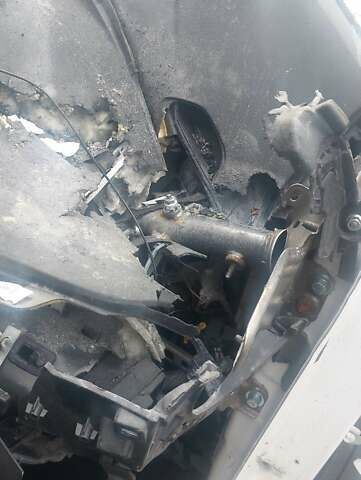 Белый Хендай Гранд Санта Фе, объемом двигателя 2.2 л и пробегом 246 тыс. км за 5000 $, фото 9 на Automoto.ua