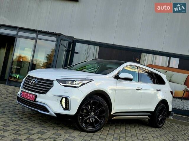 Белый Хендай Гранд Санта Фе, объемом двигателя 2.2 л и пробегом 118 тыс. км за 26950 $, фото 7 на Automoto.ua