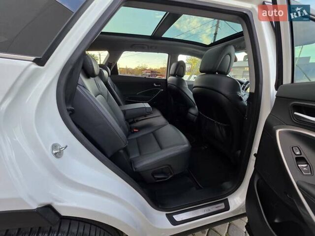 Белый Хендай Гранд Санта Фе, объемом двигателя 2.2 л и пробегом 118 тыс. км за 26950 $, фото 71 на Automoto.ua