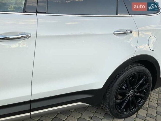 Белый Хендай Гранд Санта Фе, объемом двигателя 2.2 л и пробегом 118 тыс. км за 26950 $, фото 23 на Automoto.ua