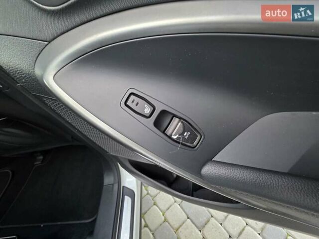 Белый Хендай Гранд Санта Фе, объемом двигателя 2.2 л и пробегом 118 тыс. км за 26950 $, фото 70 на Automoto.ua