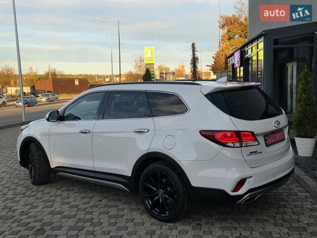Белый Хендай Гранд Санта Фе, объемом двигателя 2.2 л и пробегом 118 тыс. км за 26950 $, фото 26 на Automoto.ua