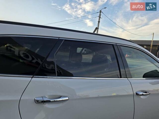 Белый Хендай Гранд Санта Фе, объемом двигателя 2.2 л и пробегом 118 тыс. км за 26950 $, фото 42 на Automoto.ua