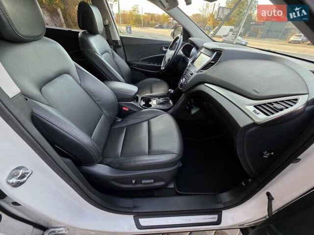 Белый Хендай Гранд Санта Фе, объемом двигателя 2.2 л и пробегом 118 тыс. км за 26950 $, фото 54 на Automoto.ua