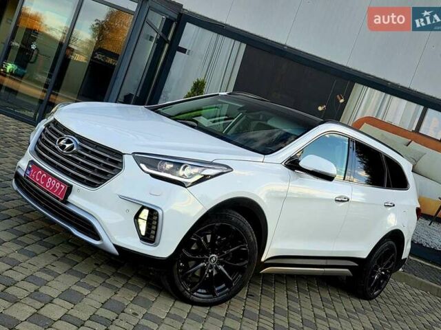 Белый Хендай Гранд Санта Фе, объемом двигателя 2.2 л и пробегом 118 тыс. км за 26950 $, фото 9 на Automoto.ua